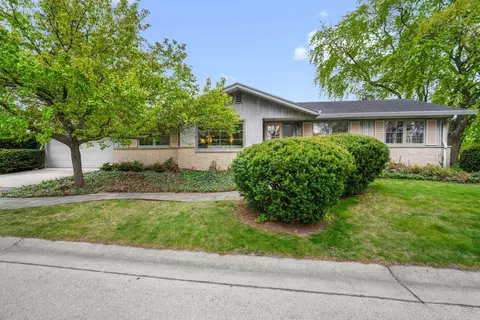 321 W Birch, Glendale, WI 53217