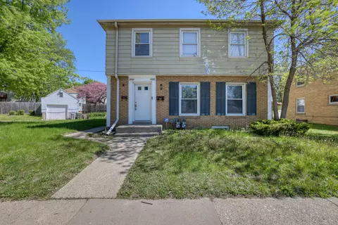 6424 W Lisbon, Milwaukee, WI 53210