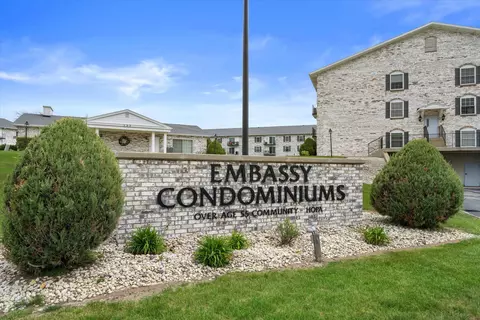 125 N University #112, West Bend, WI 53095
