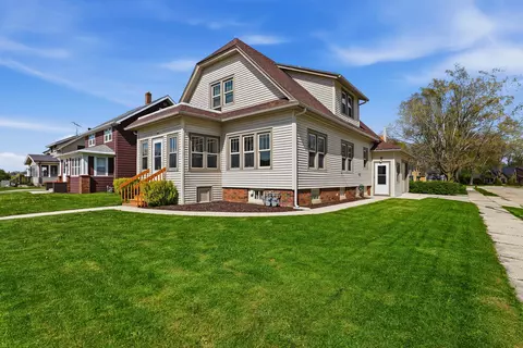 944 Detroit, Sheboygan Falls, WI 53085