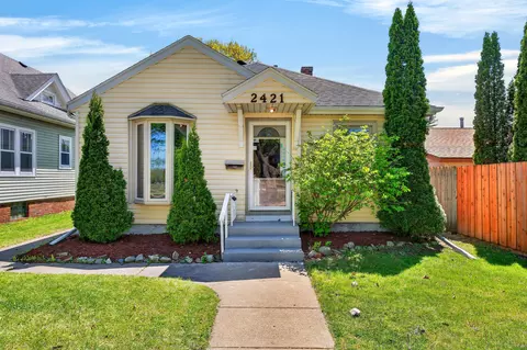 2421 Mohr, Racine, WI 53405