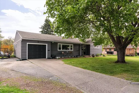 2115 Sisson, La Crosse, WI 54601
