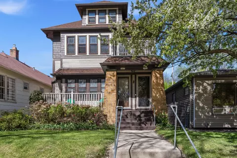 3493 N Humboldt #3495, Milwaukee, WI 53212