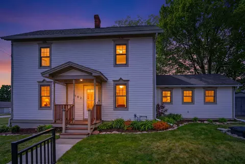 102 N Jefferson, Waterford, WI 53185
