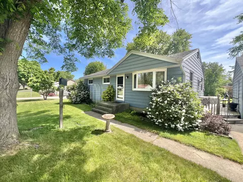 8802 S 79th, Franklin, WI 53132