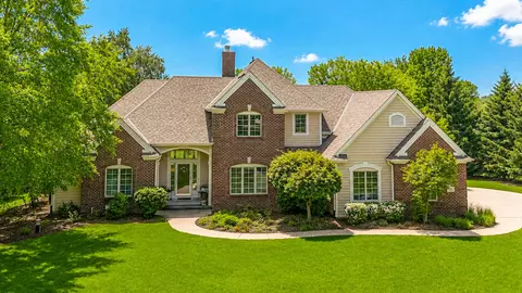 n34w33379 Hickory, Nashotah, WI 53058