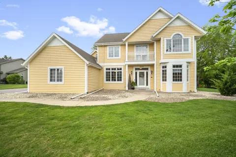 5429 W Yale, Franklin, WI 53132