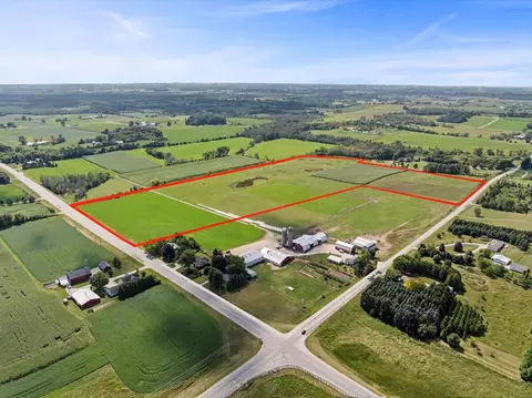 Lt0 Kiel, New Holstein, WI 53061