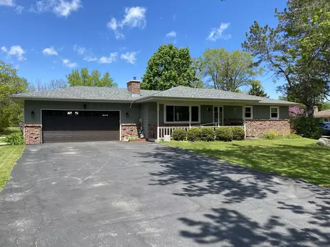 4914 Twin Elms, Racine, WI 53406
