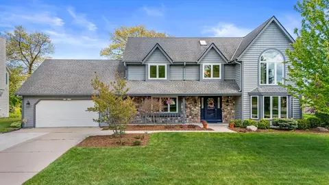 w168n5140 Stonefield, Menomonee Falls, WI 53051