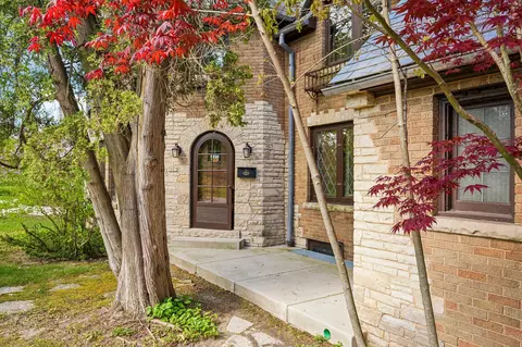 7027 N Belmont, Fox Point, WI 53217