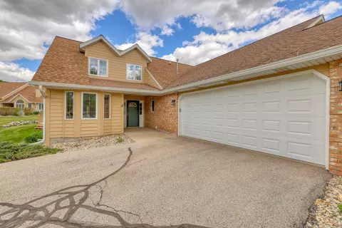 940 Spyglass, Waterford, WI 53185