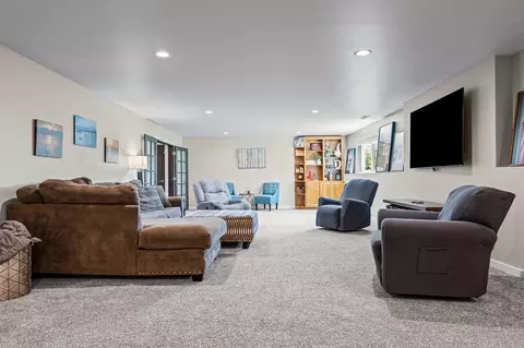 Living - 648 Silver, Holmen, WI 54636 photo 6 of 6