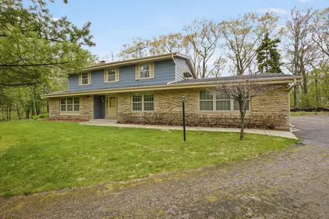 w307n7172 Club, Merton, WI 53029