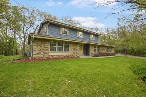 w307n7172 Club, Merton, WI 53029