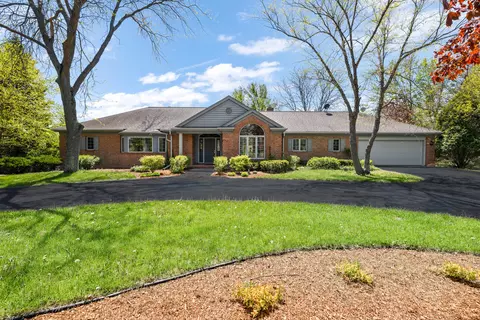 1041 Horns Cors, Cedarburg, WI 53012
