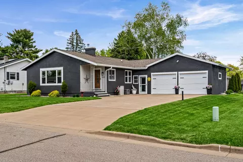 1555 Young, Onalaska, WI 54650