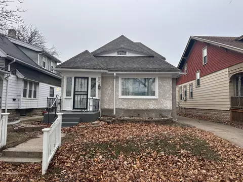 3014 N 41st, Milwaukee, WI 53210