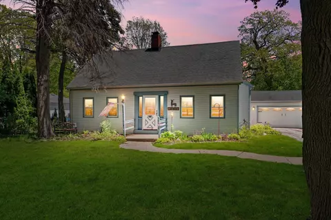 3020 S 124th, West Allis, WI 53227