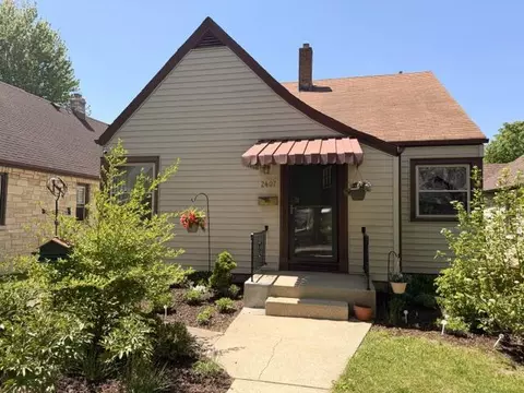 2407 S 78th, West Allis, WI 53219