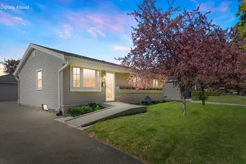 8613 W Ohio, Milwaukee, WI 53227