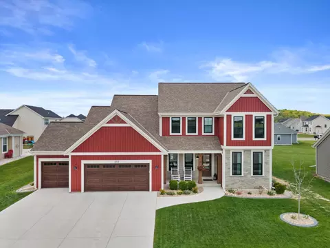 1311 Whalen, Oconomowoc, WI 53066