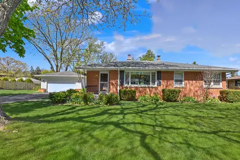 3633 S 158th, New Berlin, WI 53151