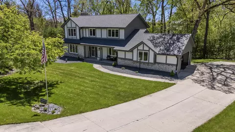 s45w25745 Underwood, Waukesha, WI 53189