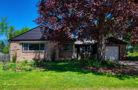 2916 W Valanna, Glendale, WI 53209