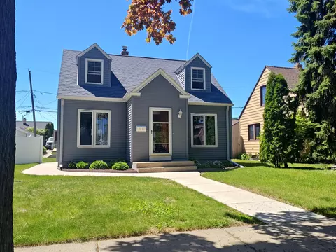 3131 S Burrell, Milwaukee, WI 53207