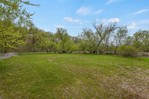 3431 S S Shr, Richfield, WI 53033