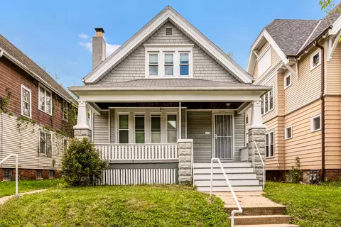 2631 N 40th, Milwaukee, WI 53210