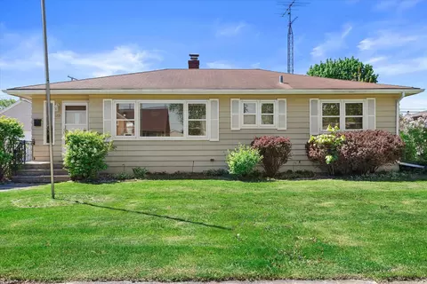 1715 26th, Kenosha, WI 53140