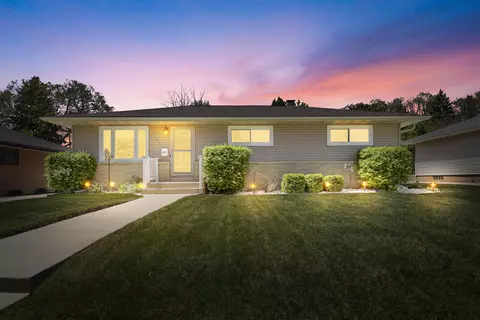 6021 S Kirkwood, Cudahy, WI 53110