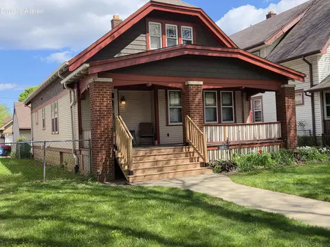 2962 N 50th, Milwaukee, WI 53210