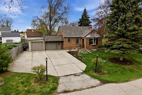 3634 Koehler, Sheboygan, WI 53083