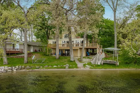n9238 South Shore Drive, East Troy, WI 53120