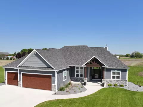 28516 Blue Crane, Waterford, WI 53185