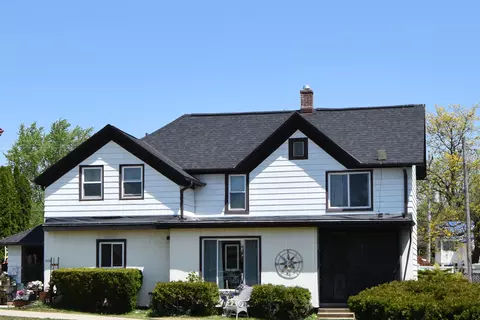 510 W Main, Waterford, WI 53185