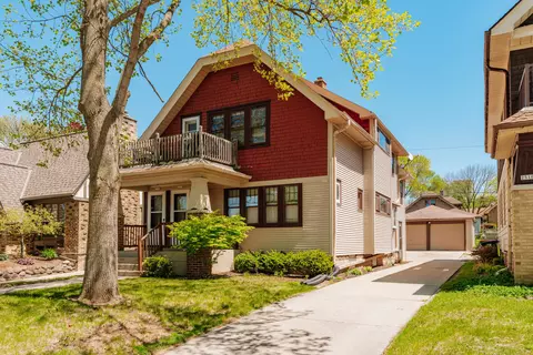 2518 N 67th #2520, Wauwatosa, WI 53213