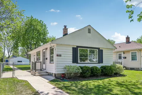 195 W Warnimont, Milwaukee, WI 53207