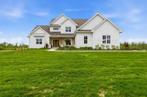 14141 N Lake Shr, Mequon, WI 53097