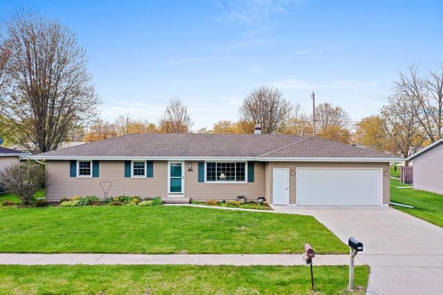 1334 Irving, Manitowoc, WI 54220