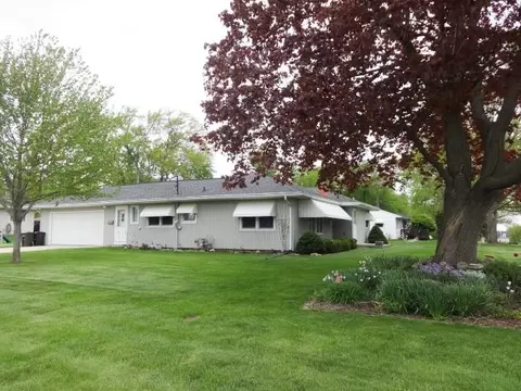 616 Rohda, Waterford, WI 53185