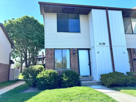 1429 Oakes #12, Mount Pleasant, WI 53406