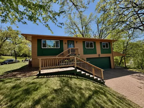 29941 Greenleaf, Burlington, WI 53105