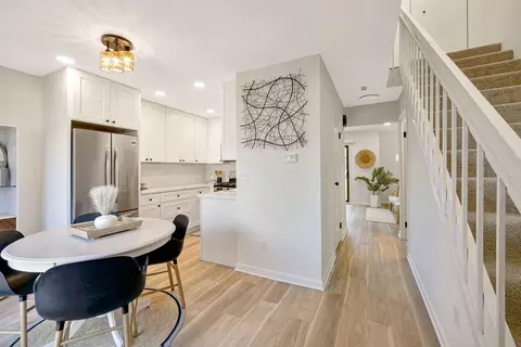 1531 W Edgerton UNIT T, Milwaukee, WI 53221