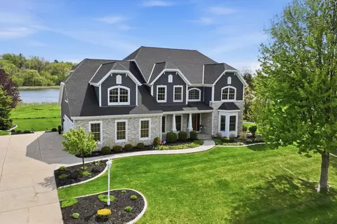 n57w34997 Pondview, Oconomowoc, WI 53066