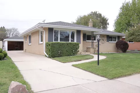 56 Illinois, Racine, WI 53405