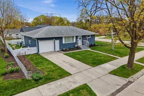 2825 S 7th, Sheboygan, WI 53081